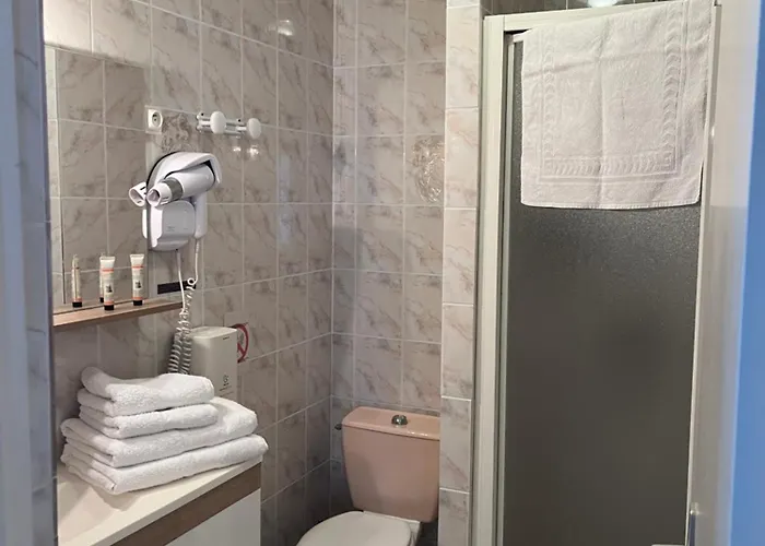 Bed & Breakfast Hotellerie De L'abbaye Amand 3*